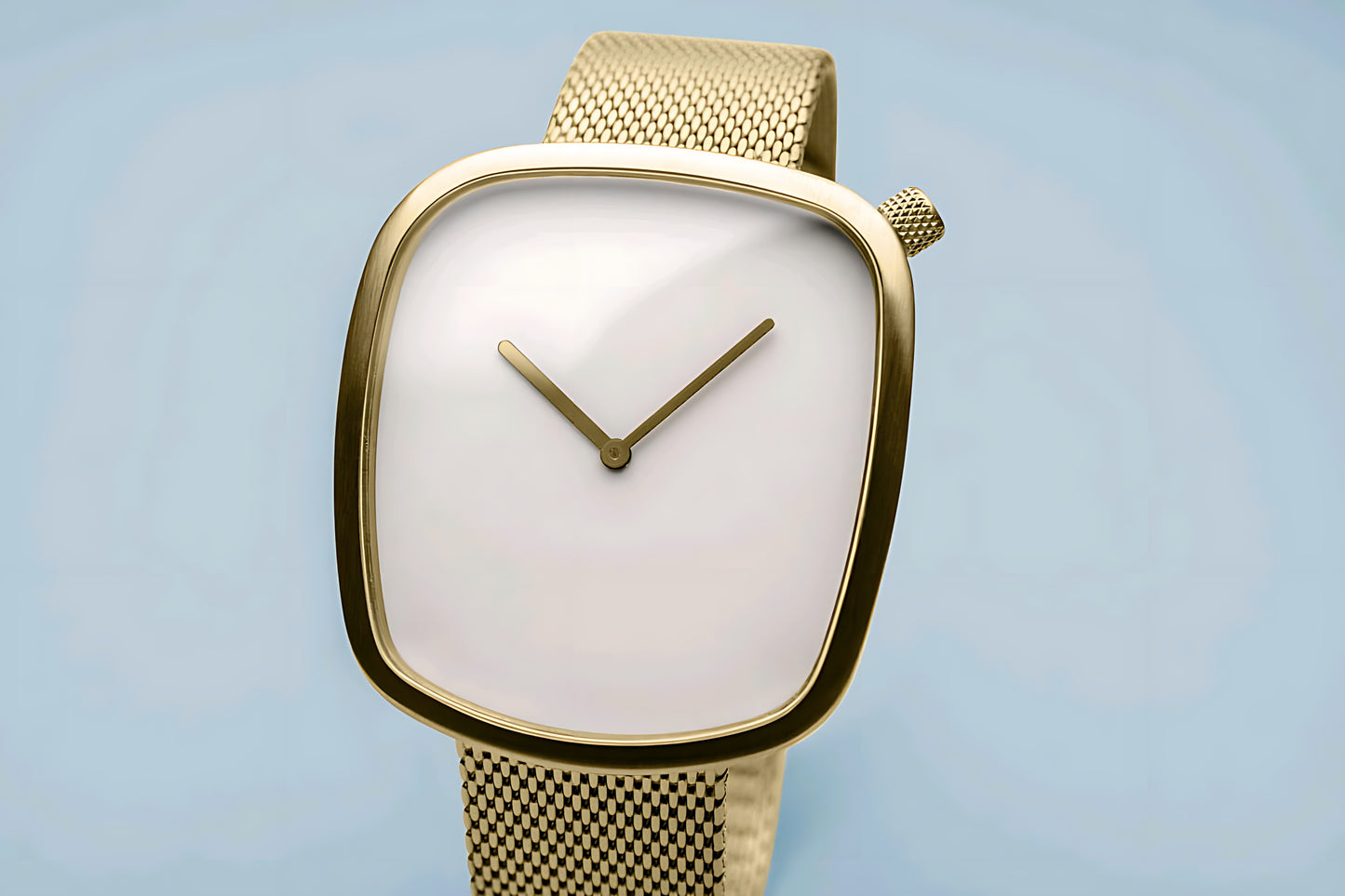 The Horizon Cushion Mesh Watch - Golden
