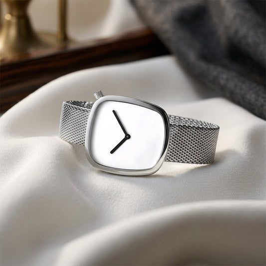 The Horizon Cushion Mesh Watch - Silver